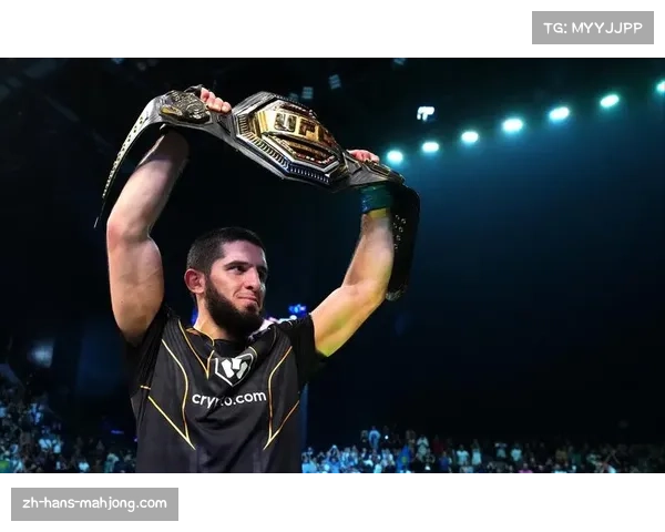 马哈切夫降服技术出色 十三次降服胜场展现地面掌控力